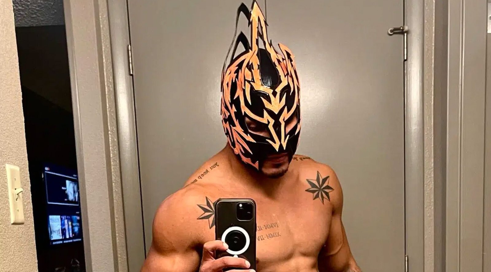 Hospitalizan y operan a Laredo Kid