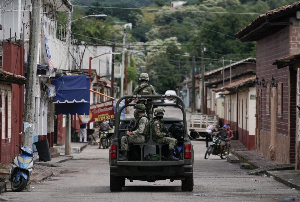 Aprueban extender presencia militar en las calles