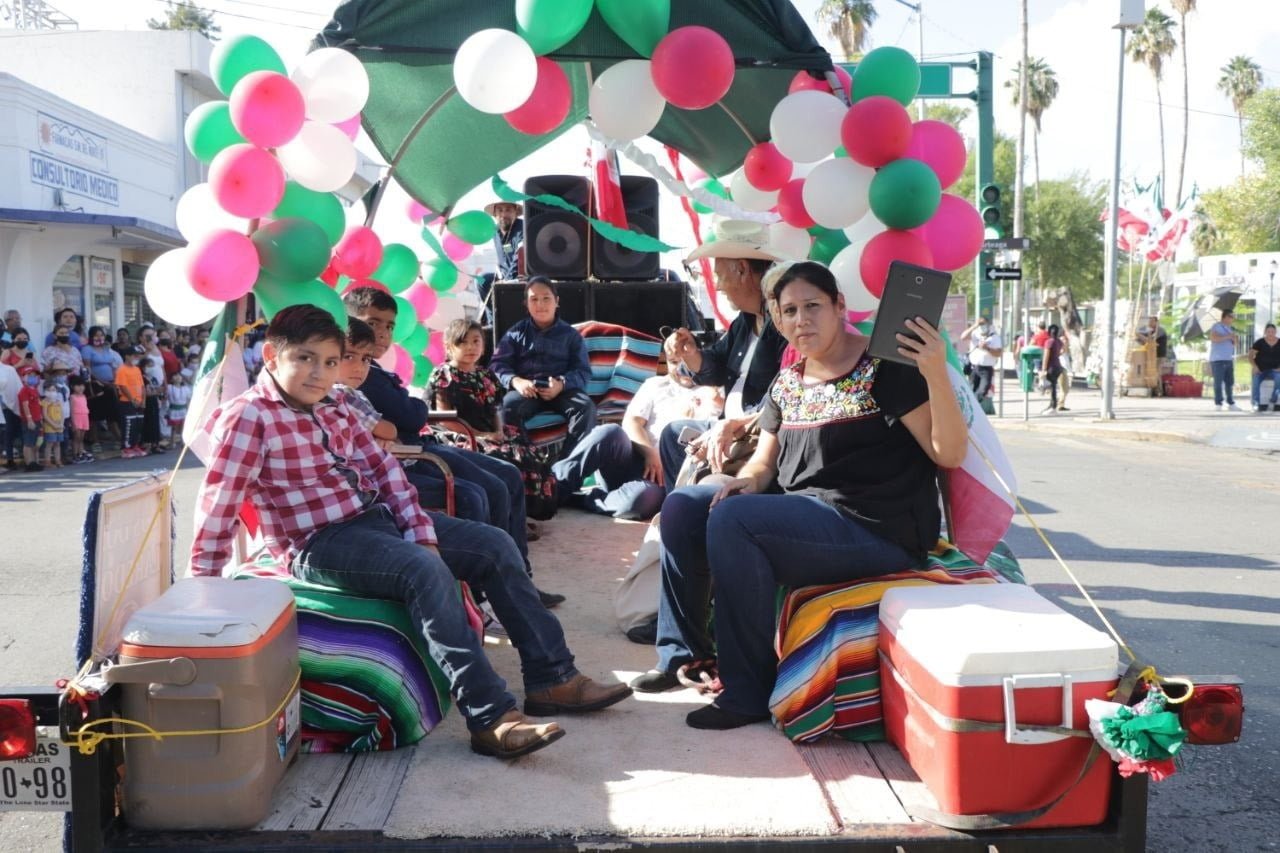 Listos, 62 contingentes para Desfile de la Revolución
