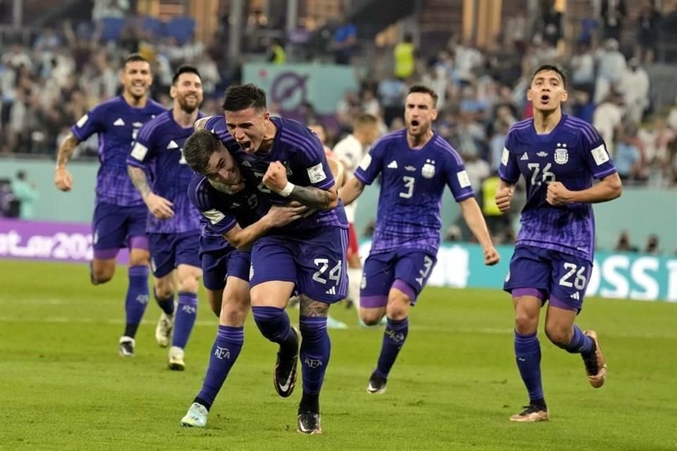 Argentina derrota a Polonia y ambos avanzan