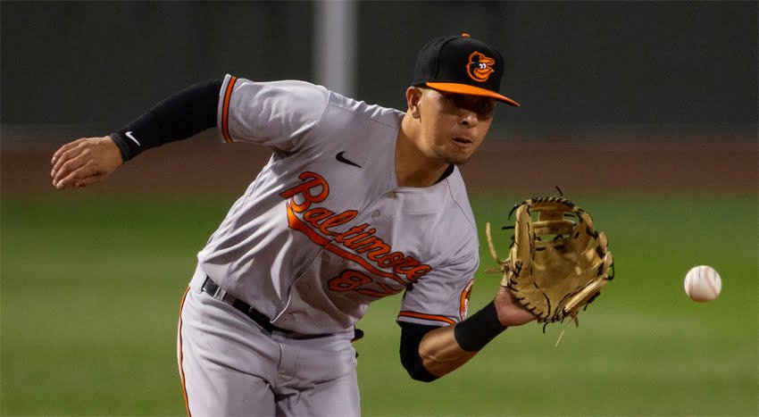 Dan Guante de Oro al mexicano Ramón Urías