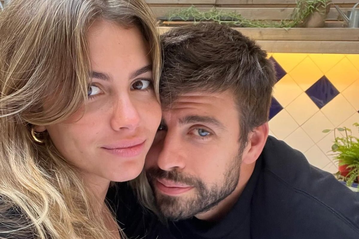 Revira Piqué y publica foto con Clara Chía