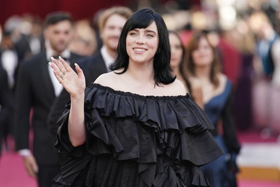 Asaltan casa de los padres de Billie Eilish