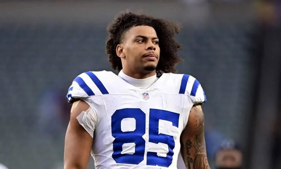 Arrestan por violencia doméstica a jugador de Colts