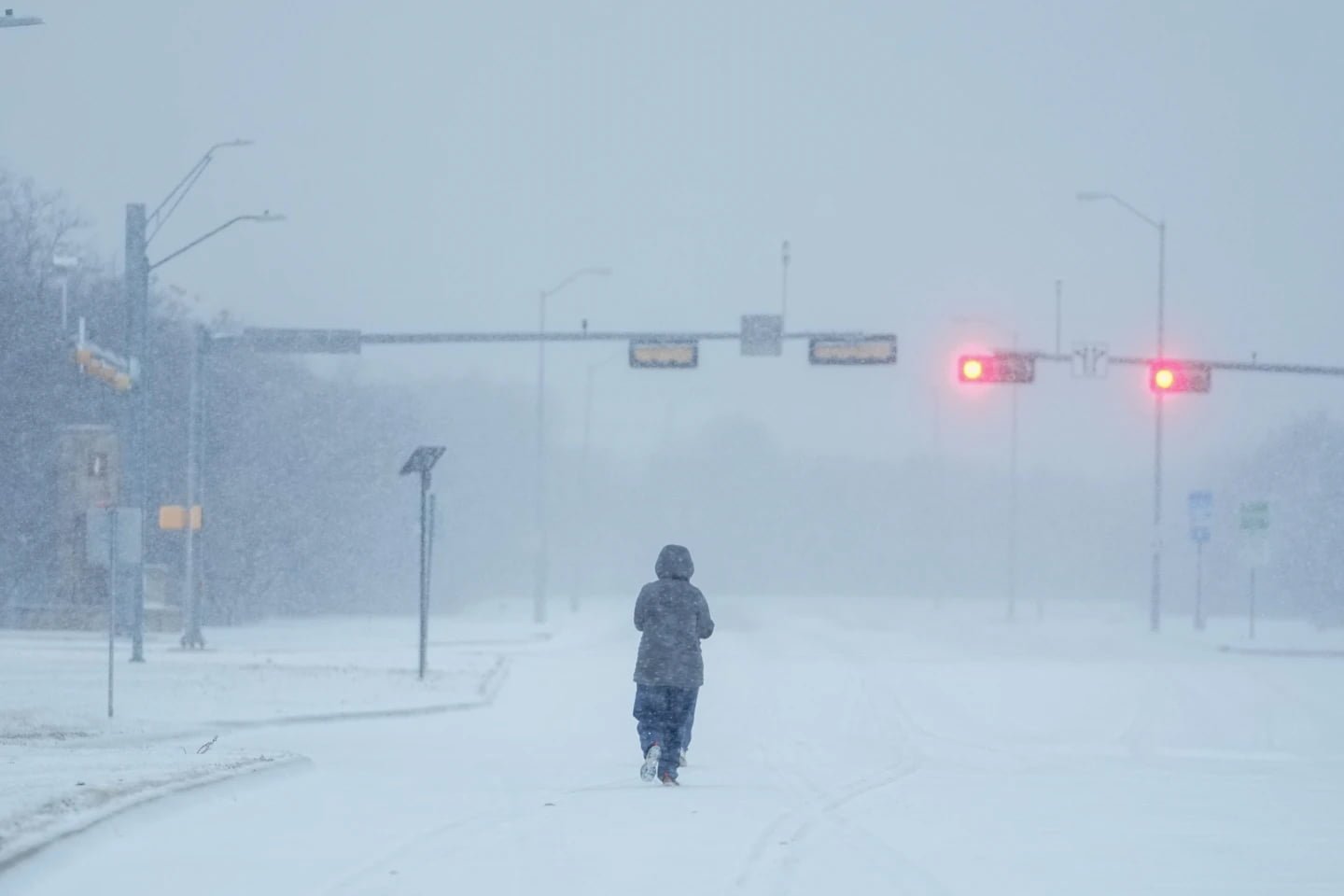 Paralizan tormentas invernales a Estados Unidos
