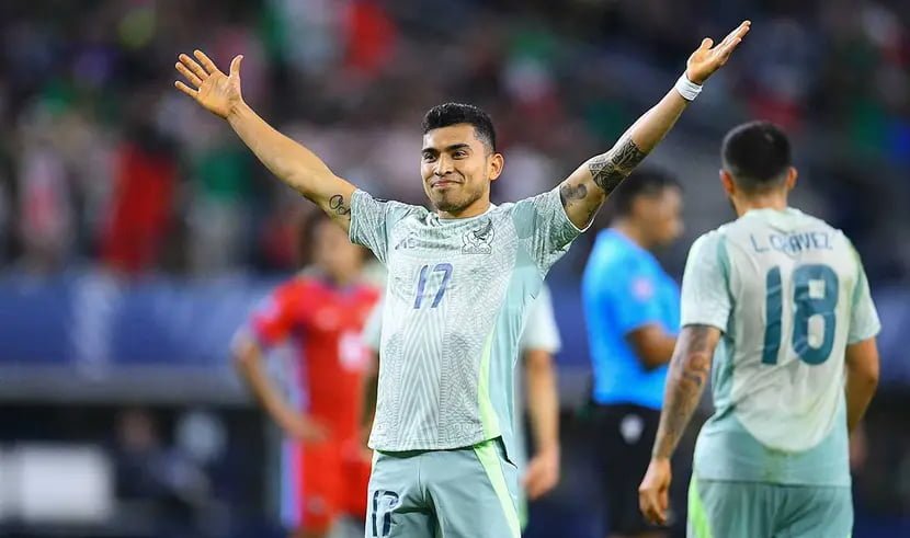 México golpea a Panamá y pasa a la final