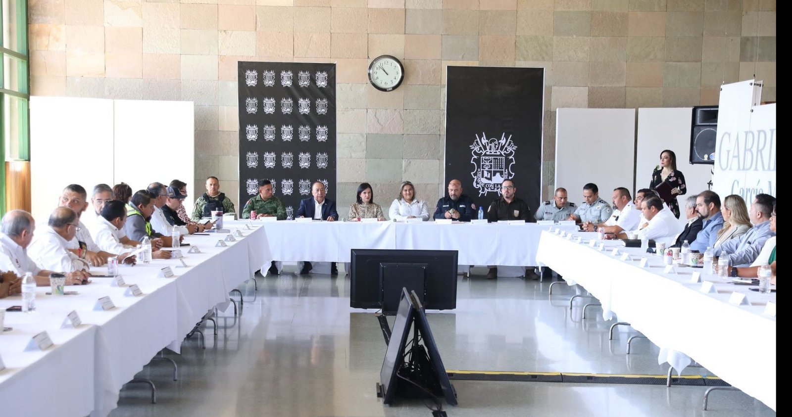 Se alista NLD ante posibilidad de ser azotado por un huracán