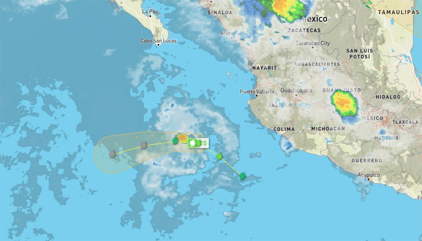 Surge en el Pacífico tormenta tropical