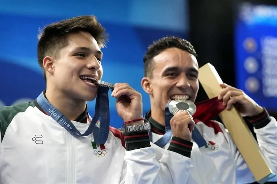 Consiguen mexicanos segunda medalla de plata