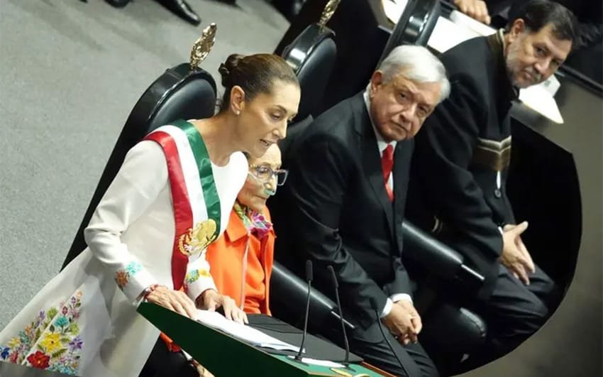 Asume Claudia Sheinbaum como la primera presidenta de México