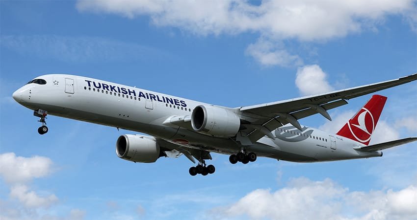 Muere piloto de avión de pasajeros en pleno vuelo
