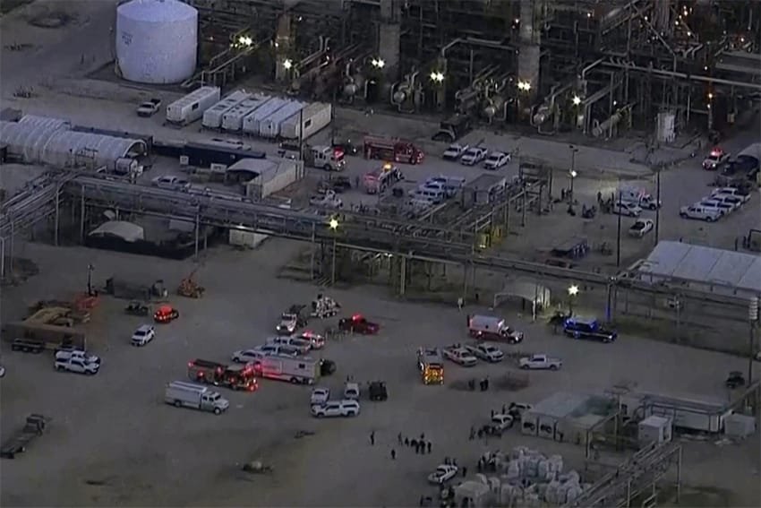 Fuga de gas en refinería Deer Park causa dos muertes