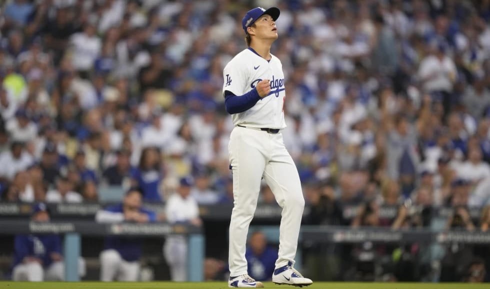 Yamamoto supera a Darvish y Dodgers van por campeonato