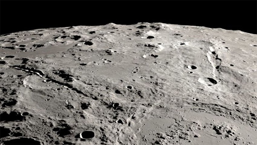 Creó asteroide dos grandes cañones en la Luna