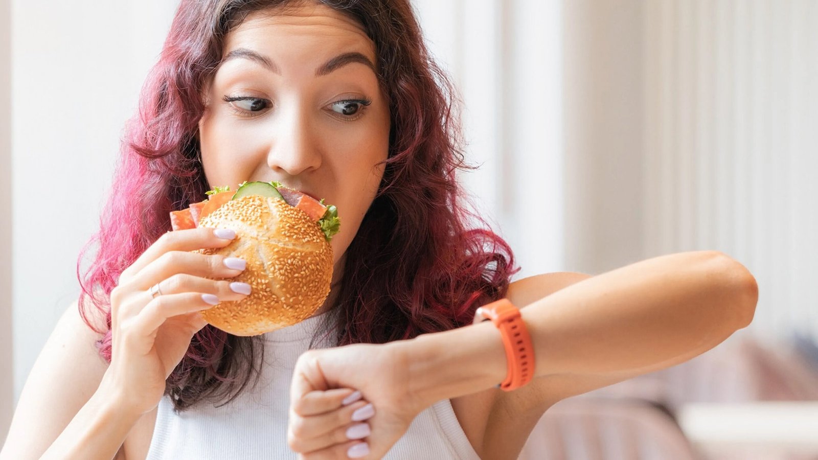 ¿Comes rápido? ¡Desacelera por tu salud!