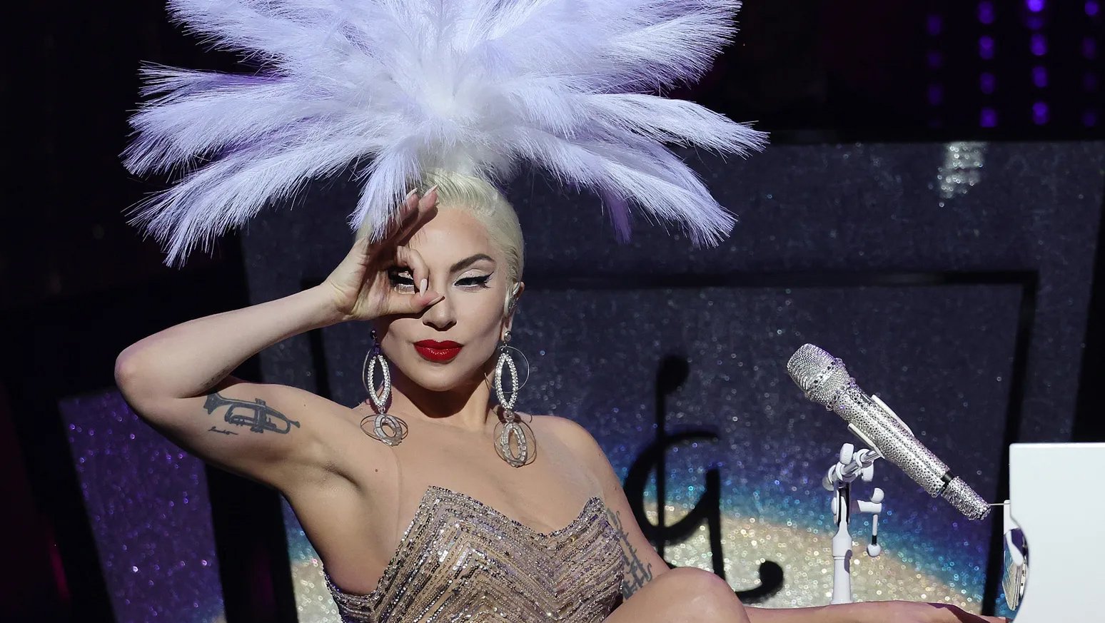 El amor siempre es más fuerte que el miedo: Lady Gaga