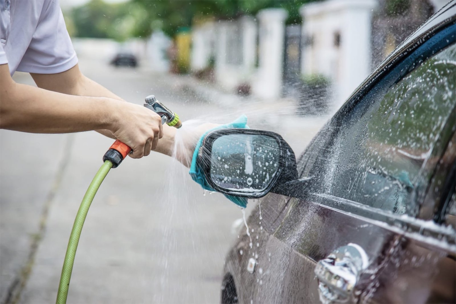 Van contra car wash que no usan agua de manera responsable