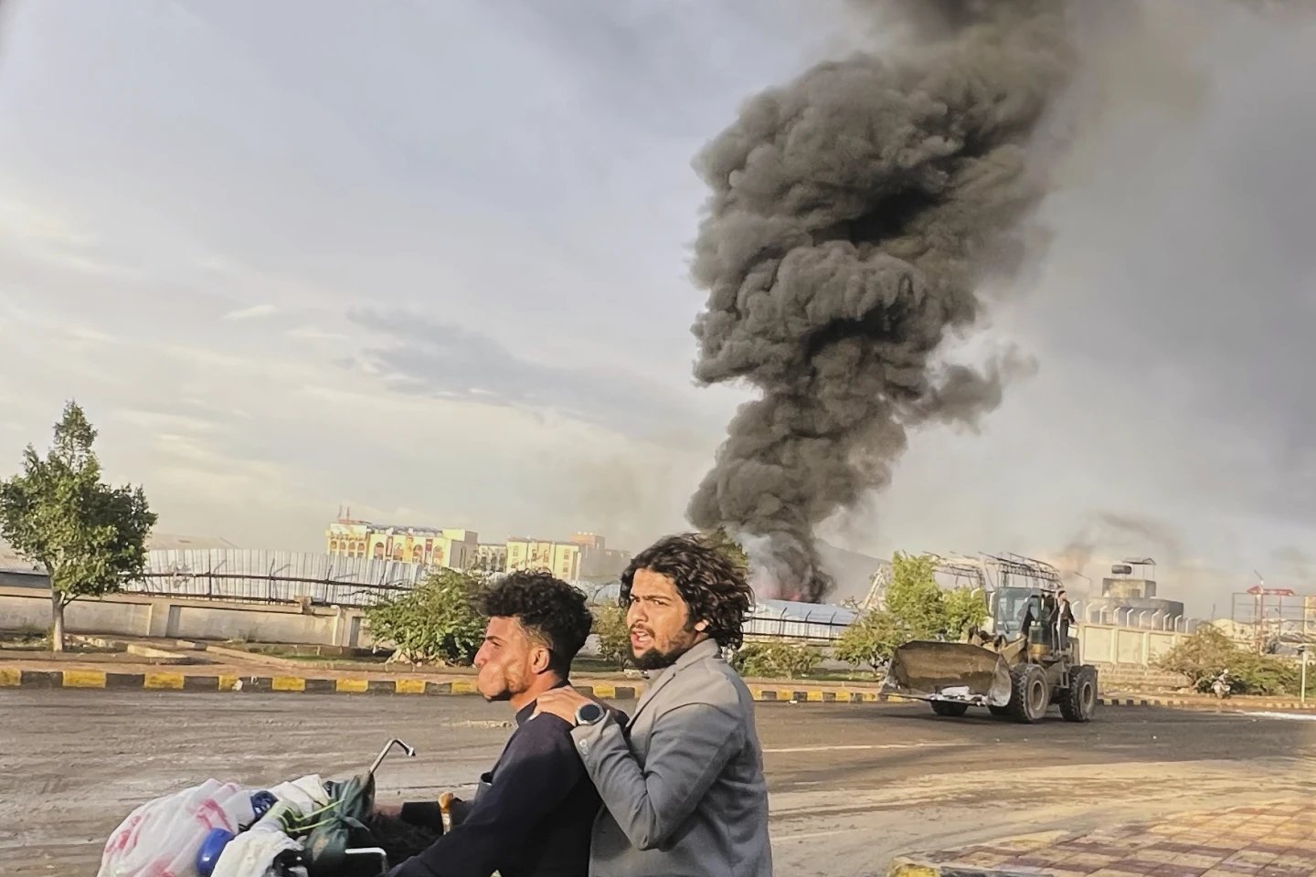 Lanza Israel ataque contra capital de Yemen